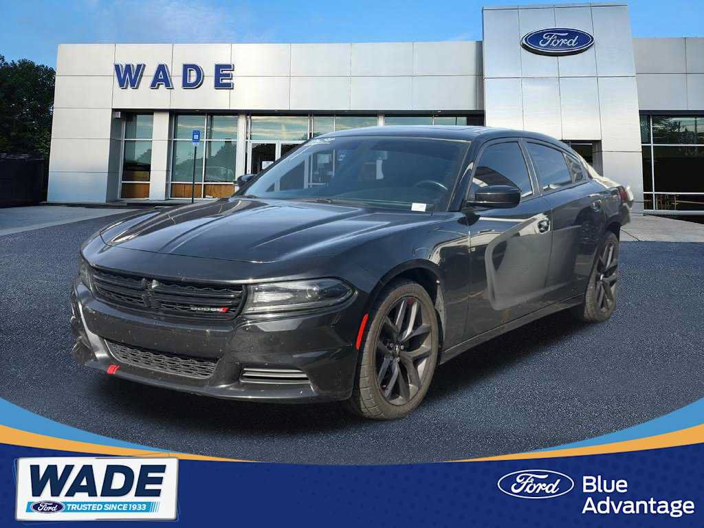 Used 2020 Dodge Charger SXT w/ Plus Group RWD image 1