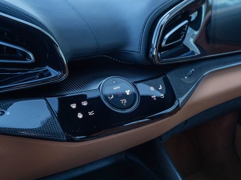 Certified 2025 Ferrari Purosangue image 41