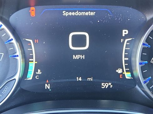 New 2026 Chrysler Pacifica Pinnacle image 12