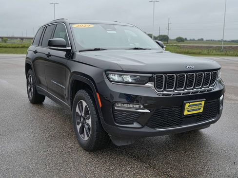 Used 2024 Jeep Grand Cherokee Limited 4xe AWD/4WD image 4