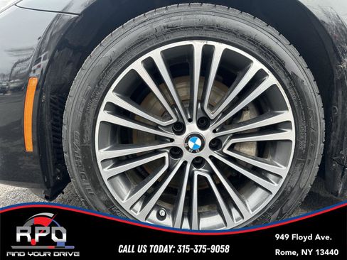 Used 2017 BMW 540i xDrive image 8