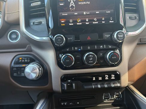 Used 2019 RAM 1500 Laramie image 29