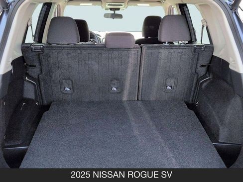 Certified 2025 Nissan Rogue SV FWD image 19