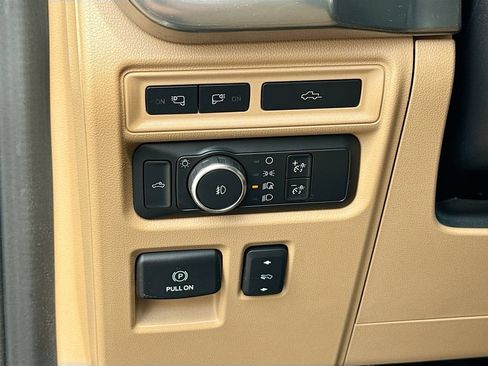 Used 2021 Ford F150 Lariat w/ Equipment Group 502A High AWD/4WD image 10