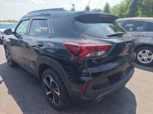 Used 2023 Chevrolet TrailBlazer RS w/ Sun and Liftgate Package AWD/4WD image 9