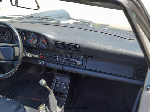 Used 1987 Porsche 911 Carrera RWD image 49