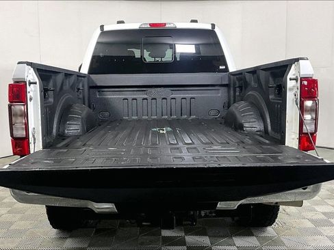 Used 2021 Ford F250 Lariat w/ Lariat Value Package image 33