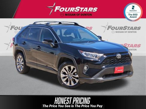 Used 2020 Toyota RAV4 XLE Premium FWD image 1