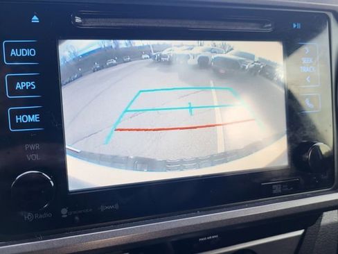 Used 2018 Toyota Tacoma TRD Off-Road image 27