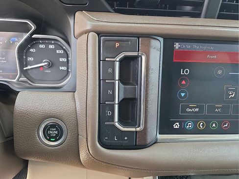 Used 2021 GMC Yukon Denali w/ Denali Ultimate Package AWD/4WD image 17