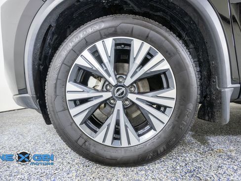 Used 2022 Nissan Rogue SV FWD image 44