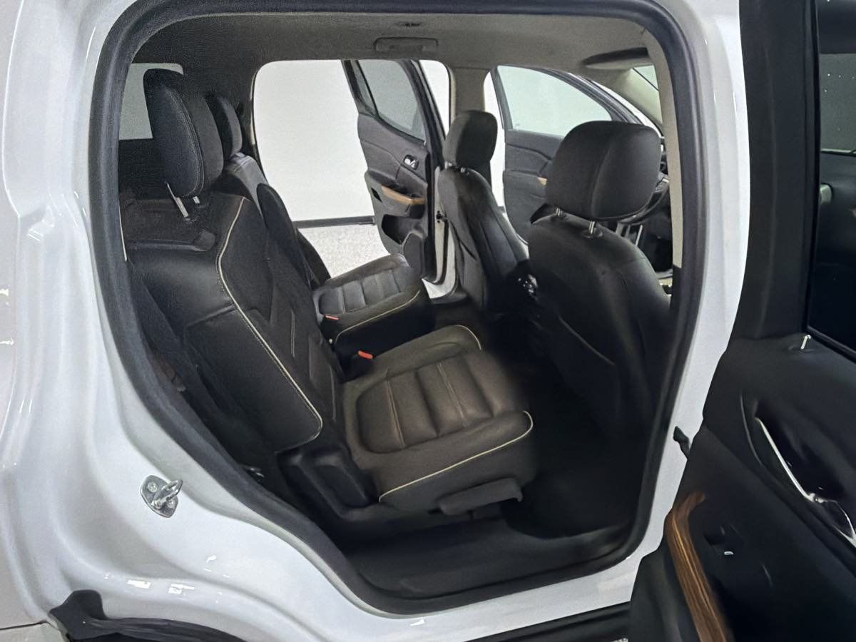 Used 2017 GMC Acadia Denali FWD image 26