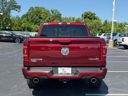 Used 2024 RAM 1500 Laramie AWD/4WD image 5