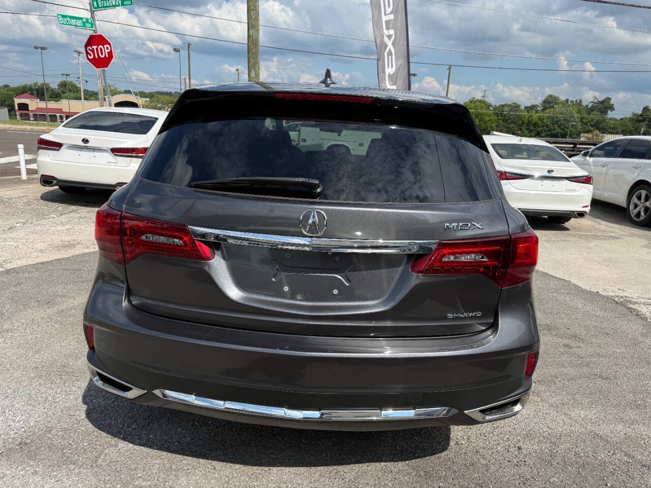 Used 2017 Acura MDX w/ Tech & Entertainment Pkg AWD/4WD image 7