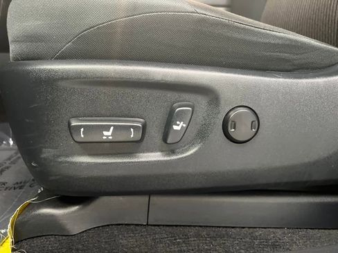 Used 2024 Toyota 4Runner TRD Off-Road image 10