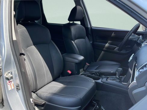 Used 2018 Subaru Forester 2.5i Touring AWD/4WD image 27