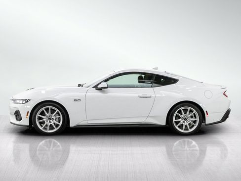 Used 2024 Ford Mustang GT Premium RWD image 2