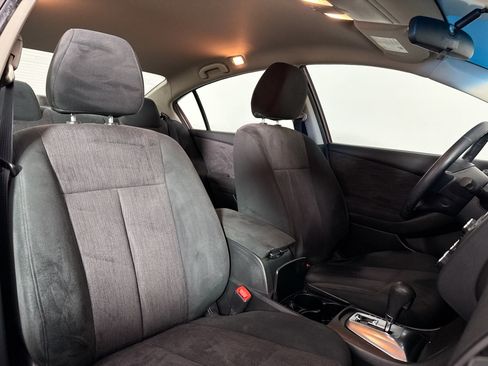 Used 2012 Nissan Altima 2.5 S FWD image 29