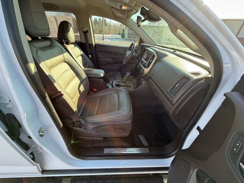 Used 2022 GMC Canyon Denali AWD/4WD image 9