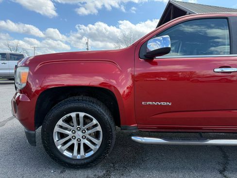 Used 2015 GMC Canyon SLT w/ Driver Alert Package image 33
