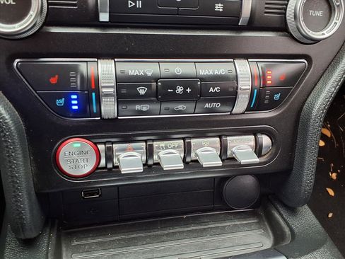 Used 2019 Ford Mustang GT Premium image 6