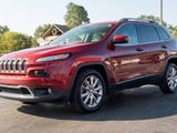 Used 2017 Jeep Cherokee Limited image 3