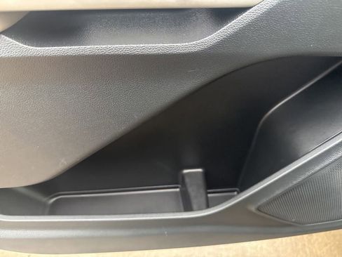 Certified 2023 Ford Explorer XLT w/ Equipment Group 202A image 21