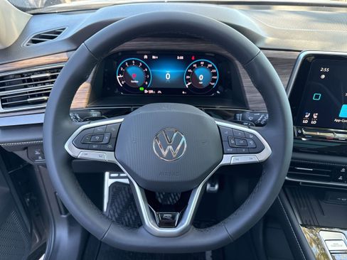 New 2026 Volkswagen Atlas SEL Premium R-Line AWD/4WD image 16