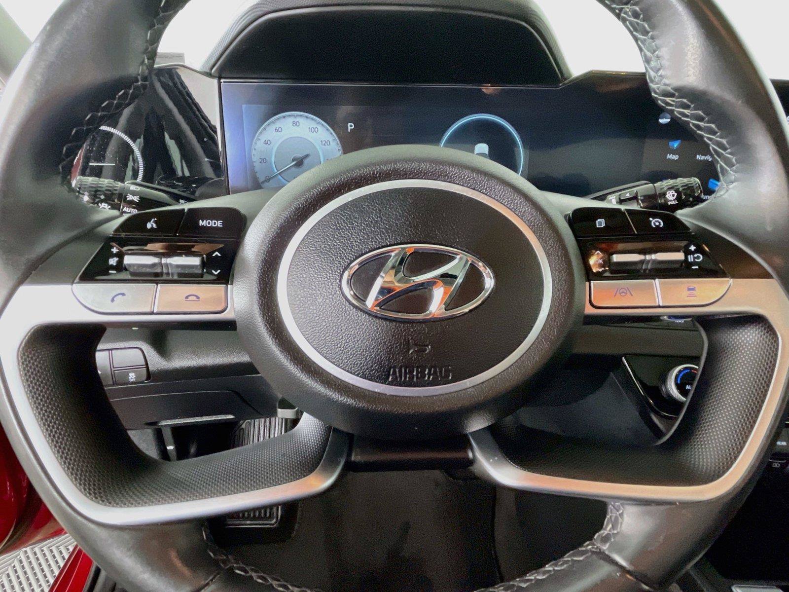 Used 2023 Hyundai Elantra Limited FWD image 14