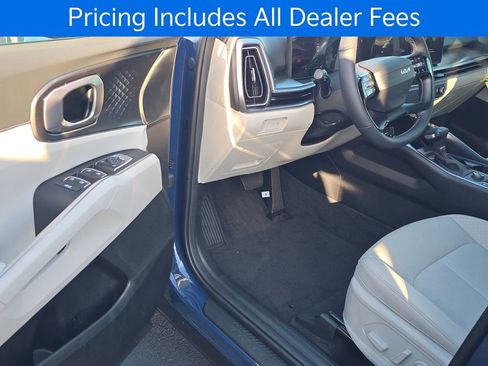 New 2026 Kia Sorento S w/ S Panoramic Sunroof Package FWD image 9