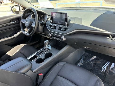 Used 2019 Nissan Altima 2.5 S FWD image 10