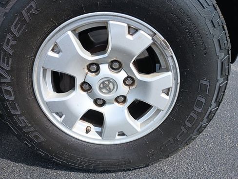 Used 2013 Toyota Tacoma 4x4 Double Cab w/ SR5 Pkg image 30