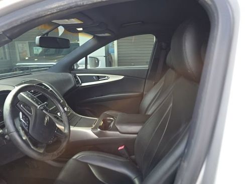 Used 2016 Lincoln MKX Premiere FWD image 8