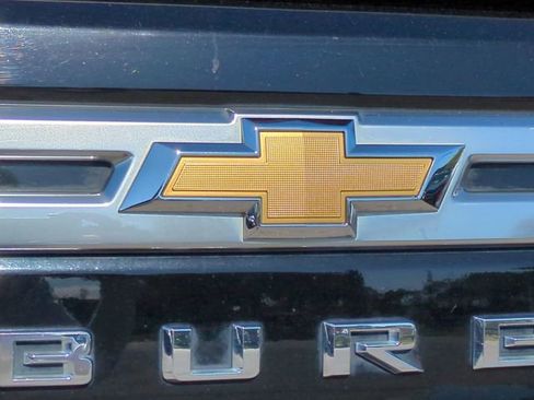 Certified 2022 Chevrolet Suburban High Country image 13