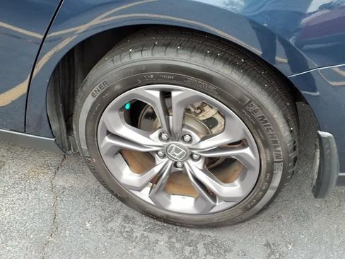 Used 2023 Honda Accord EX image 11