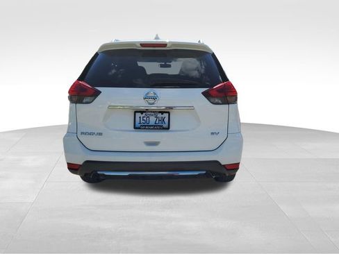 Used 2017 Nissan Rogue SV FWD image 5