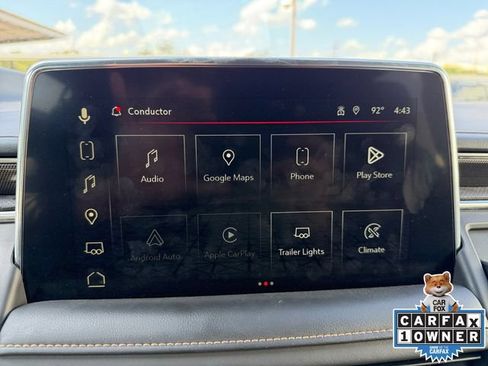 Used 2024 GMC Yukon AT4 w/ Technology Package AWD/4WD image 8