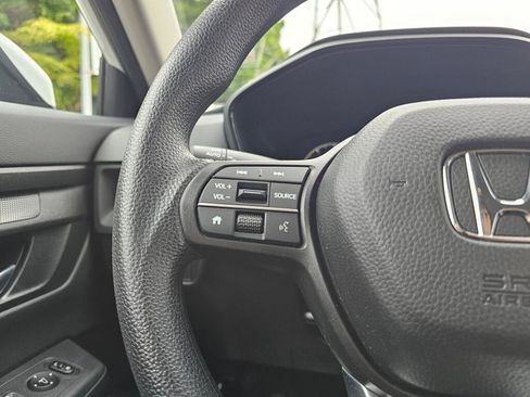 Certified 2025 Honda CR-V LX image 32