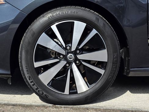 Used 2022 Nissan Altima 2.5 SV image 10