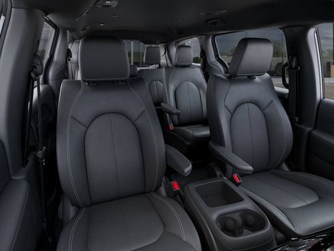 New 2027 Chrysler Pacifica Select FWD image 16