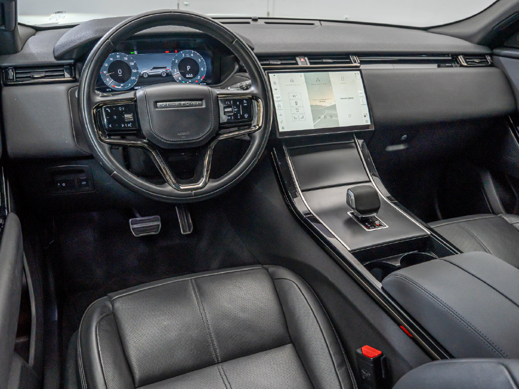 Used 2024 Land Rover Range Rover Velar Dynamic SE AWD/4WD image 4