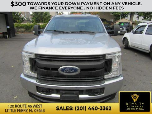 Used 2019 Ford F350 XL w/ XL Value Package image 5