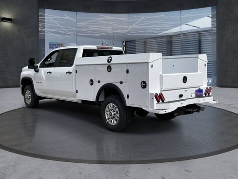 Used 2026 Chevrolet Silverado 2500 W/T w/ WT Convenience Package RWD image 4
