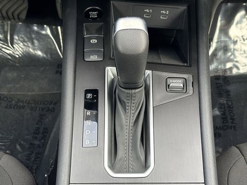 New 2026 Nissan Kicks S image 18