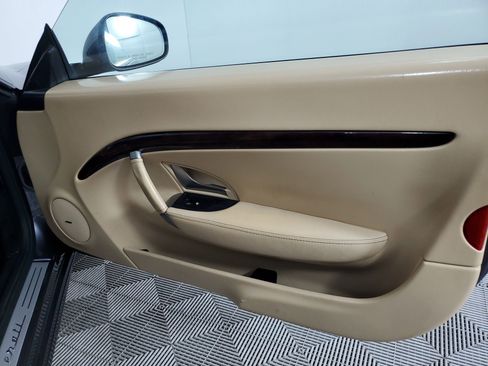 Used 2013 Maserati GranTurismo Sport image 26