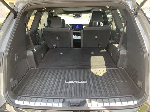 Used 2025 Lexus TX 500h AWD w/ Technology Package image 34