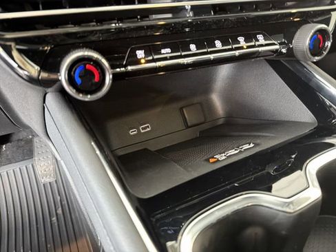 New 2026 Chevrolet Traverse LT w/ Sun and Wheel Package image 30