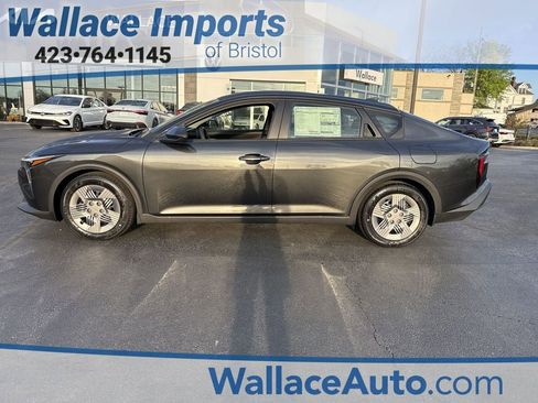 New 2026 Kia K4 LX image 1