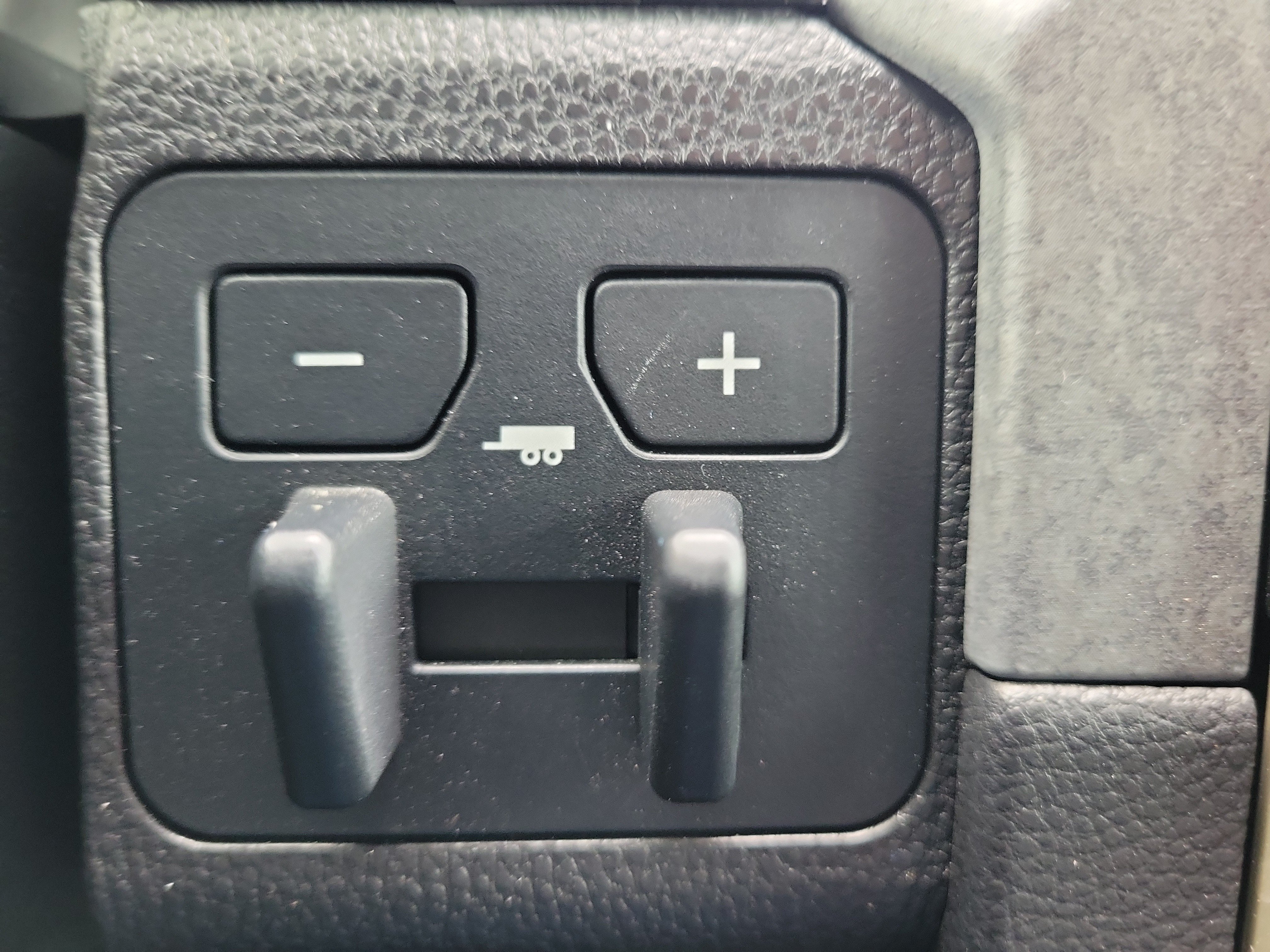 Used 2025 Toyota Tacoma 4x4 Double Cab Hybrid image 28