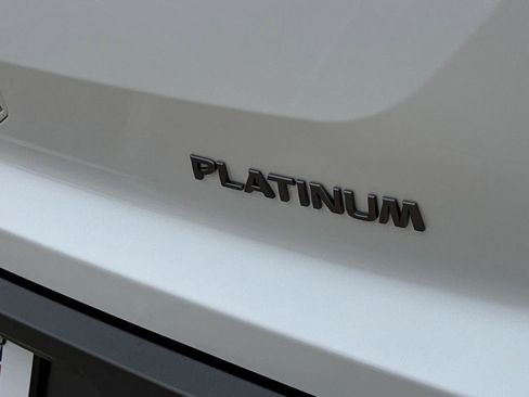 New 2026 Nissan Pathfinder Platinum image 10